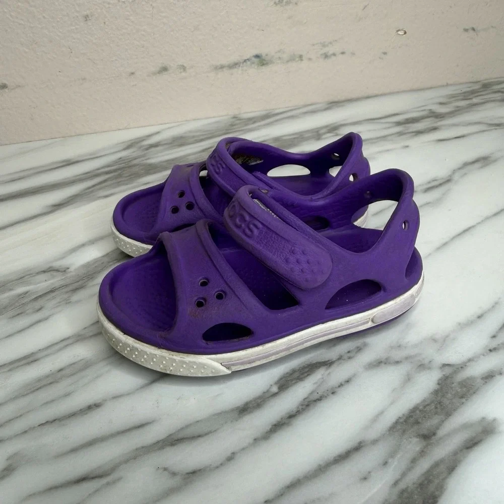 Crocs Crocband II Girls Purple Strappy Relaxed Fit Sandals Toddler Size 4
